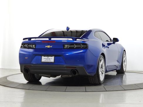 Used 2017 Chevrolet Camaro SS image 10