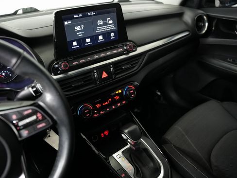 Used 2019 Kia Forte S image 18