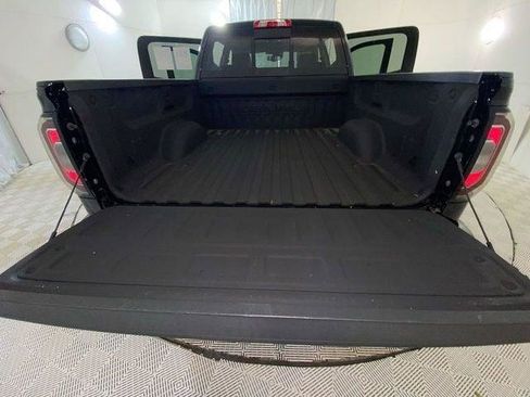 Used 2018 GMC Sierra 1500 Denali AWD/4WD image 34
