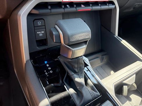 New 2026 Toyota Tundra Limited AWD/4WD image 18