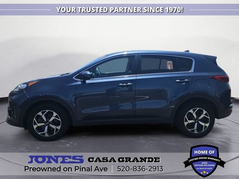 Used 2021 Kia Sportage LX FWD image 2