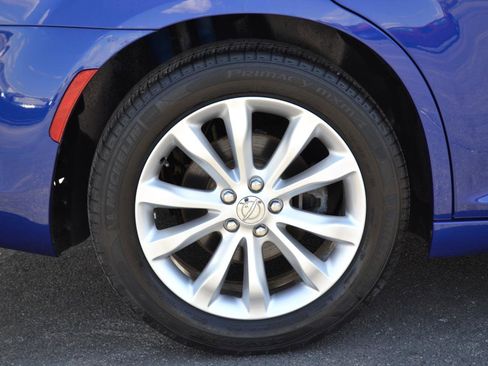 Used 2018 Chrysler 300 Touring L AWD/4WD image 61
