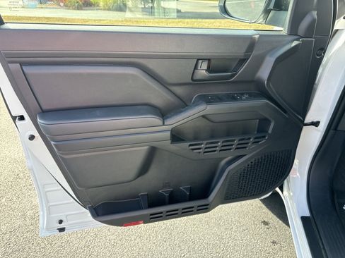 New 2024 Toyota Tacoma SR image 22