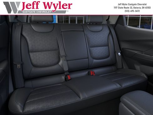 New 2023 Chevrolet Bolt LT w/ Infotainment Package image 18