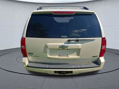 Used 2008 Chevrolet Tahoe LTZ w/ LTZ Preferred Equipment Group AWD/4WD image 4