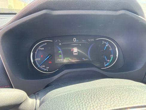 Used 2025 Toyota RAV4 SE AWD/4WD image 15