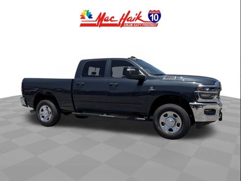 Used 2025 RAM 2500 Tradesman AWD/4WD image 4