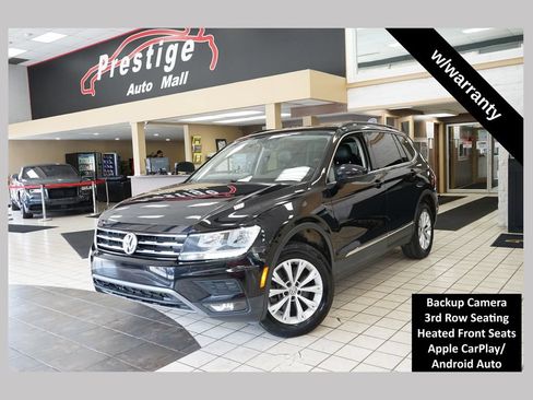 Used 2018 Volkswagen Tiguan SE w/ Front Fog Lights Package FWD image 1