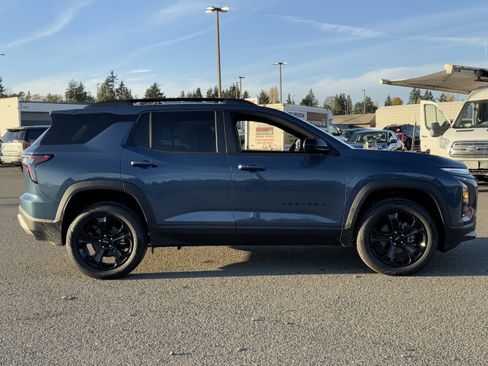 New 2026 Chevrolet Equinox LT w/ Midnight Edition image 6