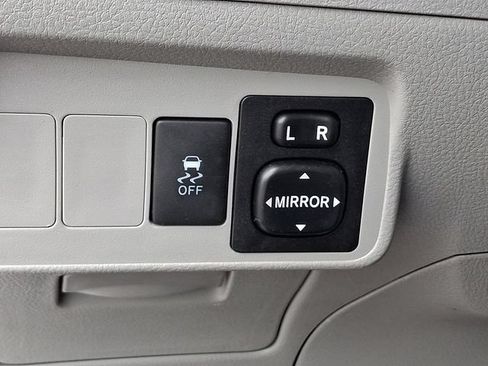 Used 2010 Toyota Corolla LE FWD image 28