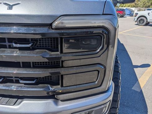 Used 2024 Ford F350 Platinum w/ FX4 Off-Road Package image 7