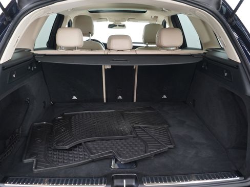 Used 2016 Mercedes-Benz GLC 300 4MATIC image 9