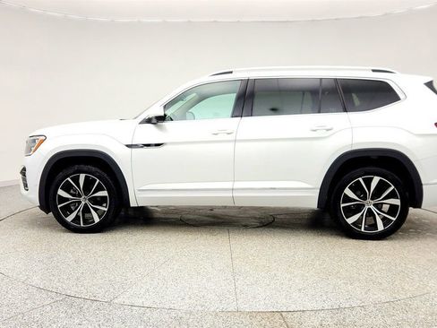 Used 2024 Volkswagen Atlas SEL Premium R-Line image 8