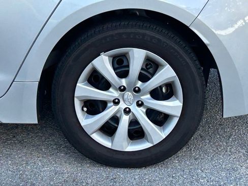 Certified 2024 Toyota Corolla LE image 9