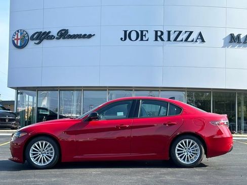 Used 2024 Alfa Romeo Giulia Sprint RWD image 31