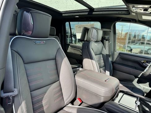 New 2026 GMC Yukon XL AT4 Ultimate image 11