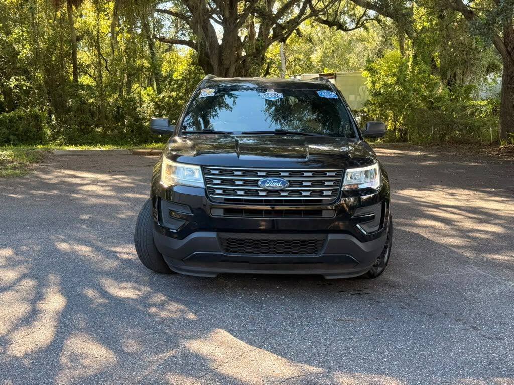 Used 2016 Ford Explorer 4WD image 2