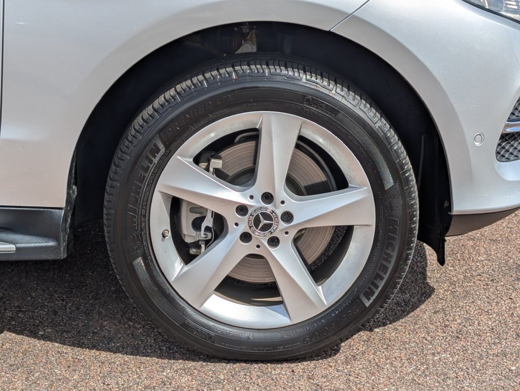 Used 2019 Mercedes-Benz GLE 400 4MATIC image 10