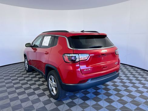 Used 2024 Jeep Compass Latitude image 5