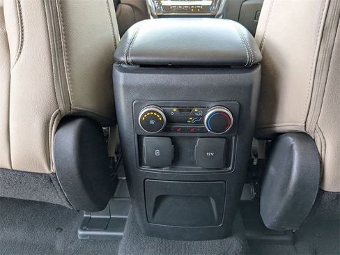 Used 2023 Ford Explorer Limited image 39