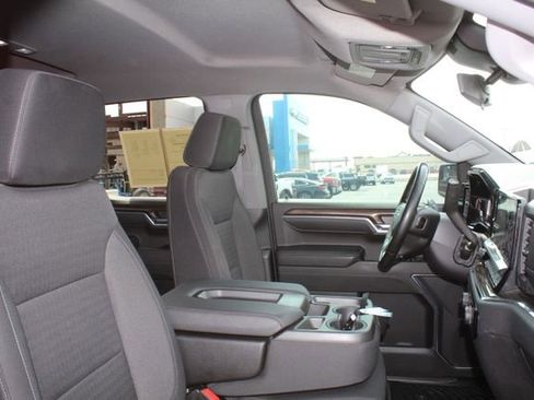 Used 2023 Chevrolet Silverado 1500 RST w/ Z71 Off-Road Package image 14