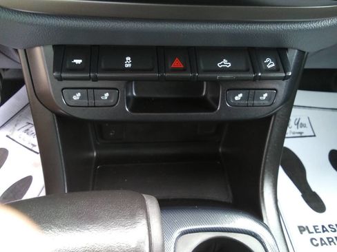 Used 2017 Chevrolet Colorado Z71 image 24