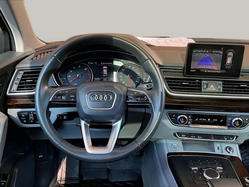 Used 2020 Audi Q5 2.0T Premium w/ Convenience Package AWD/4WD image 6