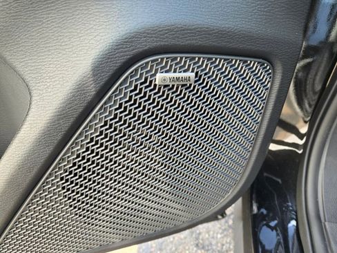 New 2025 Mitsubishi Outlander SE image 21