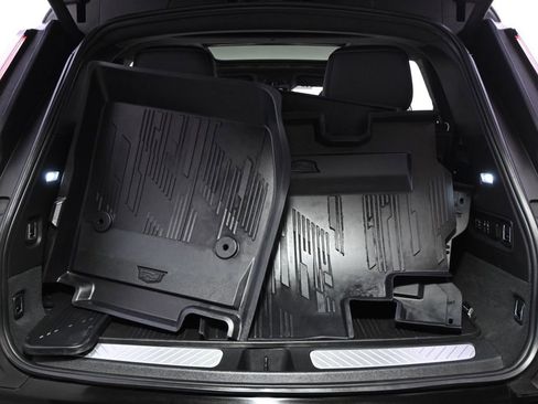 Certified 2026 Cadillac Vistiq Premium Luxury w/ LPO, Floor Liner Package AWD/4WD image 20