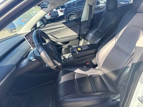 Used 2021 Tesla Model 3 Standard Range Plus RWD image 11