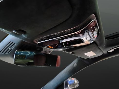 Used 2022 Mercedes-Benz S 580 4MATIC Sedan w/ AMG Line Package image 34