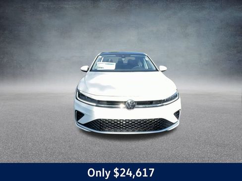 New 2025 Volkswagen Jetta SE image 5