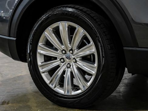 Used 2020 Ford Explorer Limited image 51