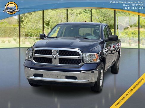 Used 2017 RAM 1500 Classic SLT image 1