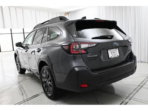 Used 2025 Subaru Outback Onyx Edition AWD/4WD image 5
