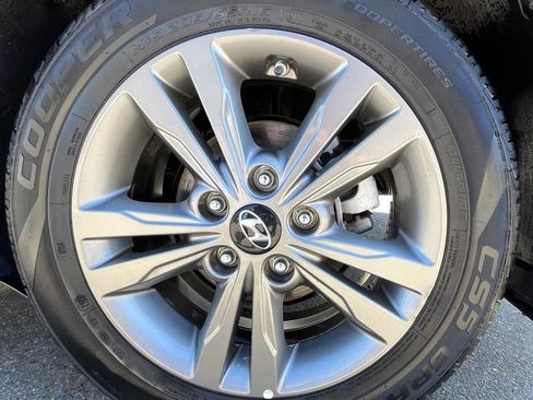 Used 2018 Hyundai Elantra Value Edition image 14