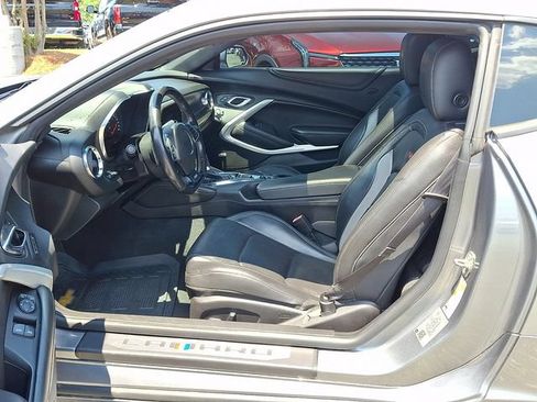 Used 2019 Chevrolet Camaro SS RWD image 8