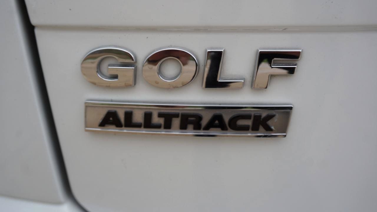 Used 2017 Volkswagen Golf Alltrack SE AWD/4WD image 36