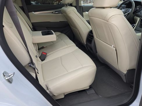 New 2025 Cadillac XT5 Premium Luxury FWD image 10