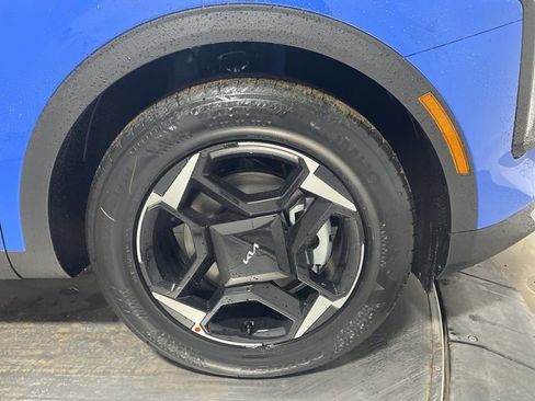 New 2026 Kia Sportage EX w/ EX Panorama Roof Package image 10