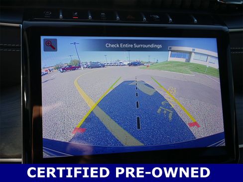 Used 2024 Jeep Grand Cherokee Limited w/ Black Appearance Package image 25