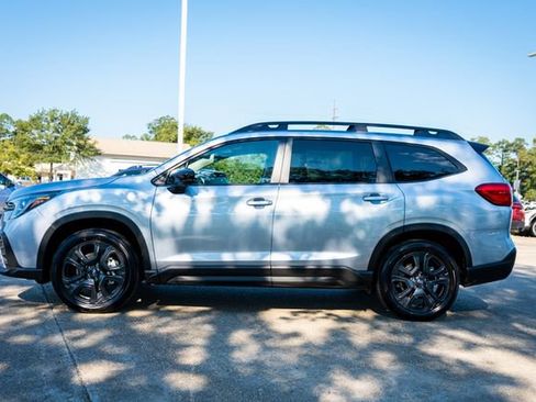 New 2025 Subaru Ascent Bronze Edition image 2