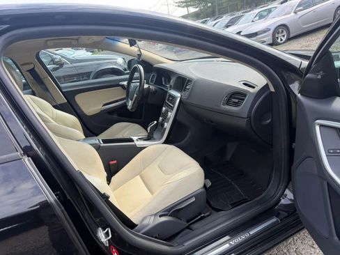 Used 2018 Volvo S60 T5 Dynamic w/ Vision Package AWD/4WD image 26