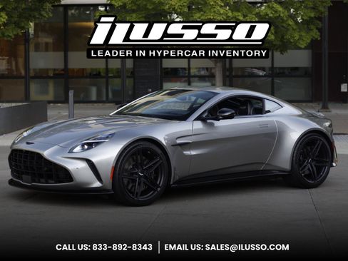 Used 2025 Aston Martin V8 Vantage Coupe RWD image 1