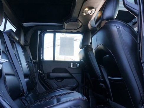 Used 2021 Jeep Gladiator Overland image 51