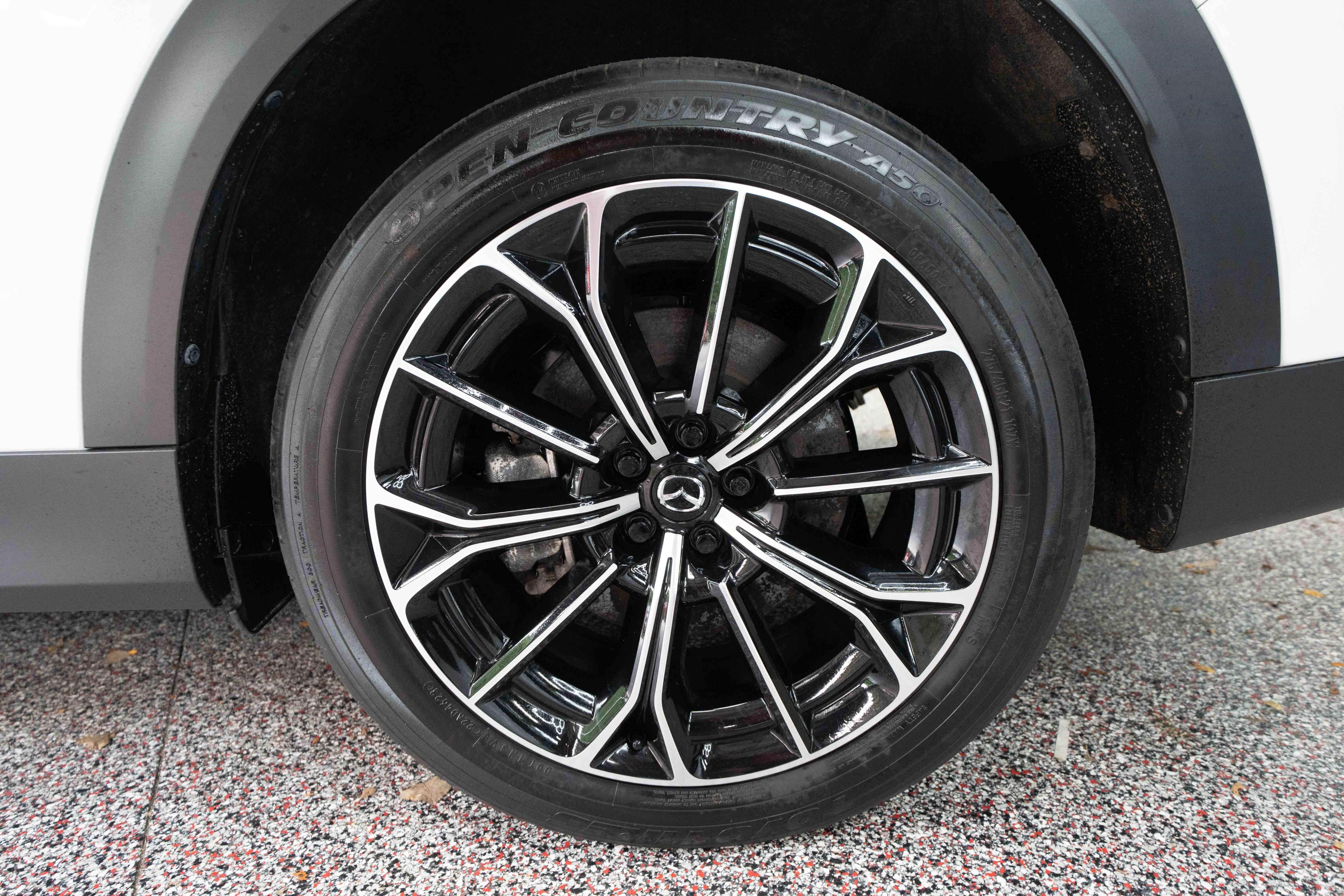 Used 2025 MAZDA CX-70 Plug-In Hybrid w/ Premium Pkg AWD/4WD image 29