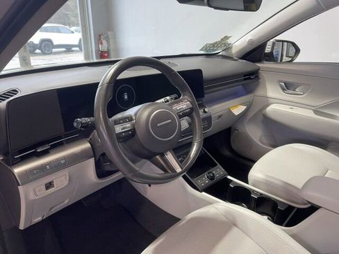 Used 2024 Hyundai Kona Limited image 6