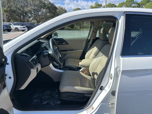 Used 2017 Honda Accord EX-L image 15