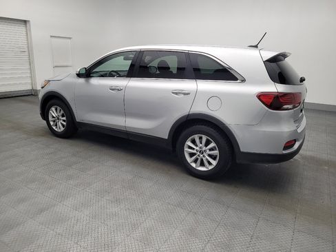 Used 2020 Kia Sorento AWD V6 image 3