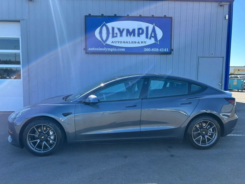 Used 2021 Tesla Model 3 Standard Range Plus RWD image 34